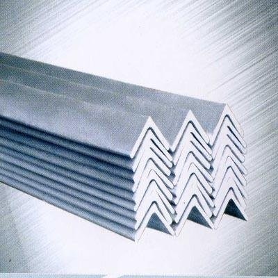 Hồ sơ thép không gỉ 8K 5,8m Kết thúc gương góc không bằng nhau